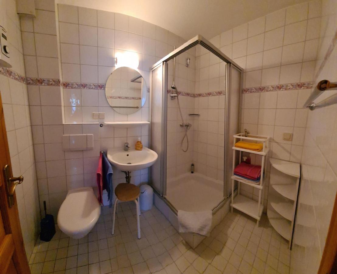 Schickebude-Steinhude-2-400M-Zum-Naechsten-Oeffentlichen-Wasserzugang-5-Minuten-Zur-Badeinsel-Ruhige-Lage-Mit-Schoenem-Aussenbereich Esterno foto